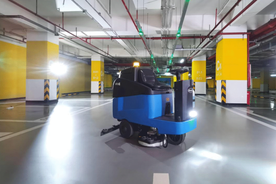 GT110PRO Scrubber dryer